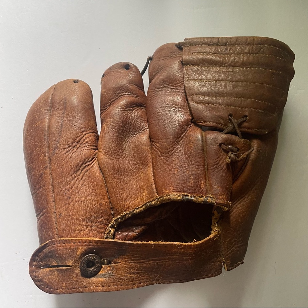 Vintage Pro Maker Brown Leather Baseball Glove 1963 Lefthanded sports.